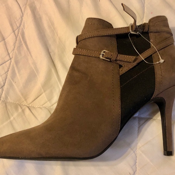 UNISA Heel Ankle Boots - Picture 5 of 9